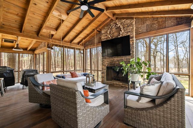 9721 Congo Rd, Benton, AR 72019