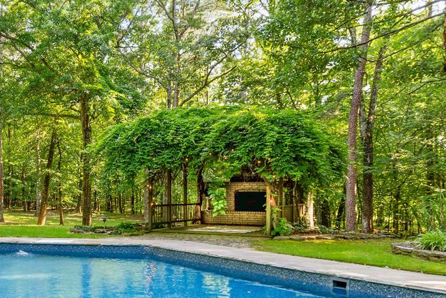 9721 Congo Rd, Benton, AR 72019