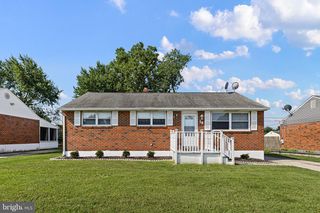 16 IVY LN, New Castle, DE 19720