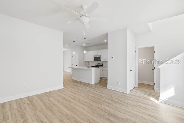 15 Silver Street 103, Ridgeland, SC 29936