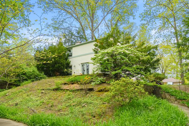 120 Shadywood Lane, Battle Creek, MI 49015