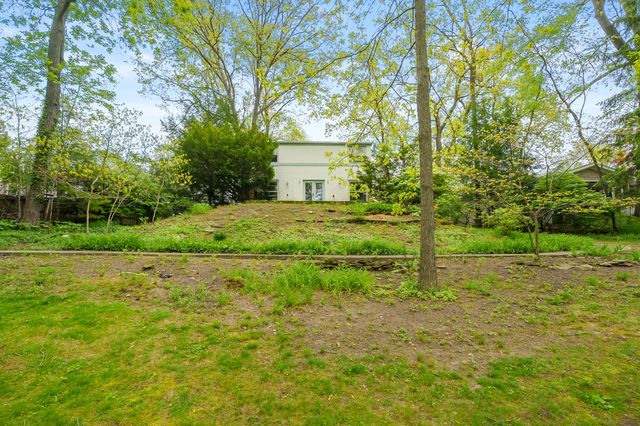 120 Shadywood Lane, Battle Creek, MI 49015