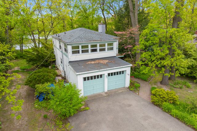 120 Shadywood Lane, Battle Creek, MI 49015