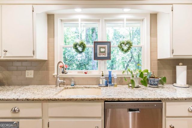 861 Windsor Road, Macon, GA 31204