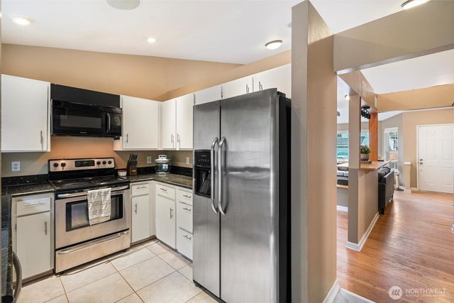 22926 SE 280th Place, Maple Valley, WA 98038