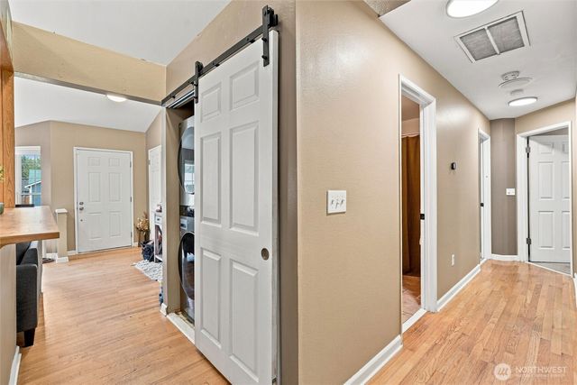 22926 SE 280th Place, Maple Valley, WA 98038