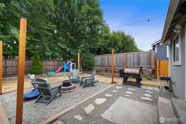 22926 SE 280th Place, Maple Valley, WA 98038