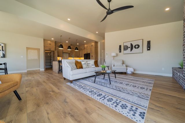 2260 Pyramid Peak Loop, Grand Junction, CO 81507