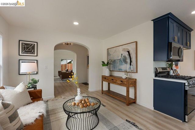 3311 Kingsland Ave, Oakland, CA 94619