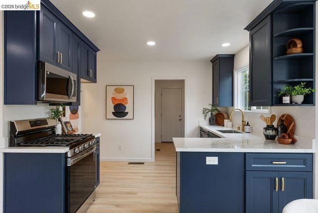3311 Kingsland Ave, Oakland, CA 94619