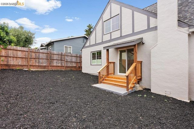 3311 Kingsland Ave, Oakland, CA 94619