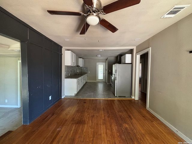 1615 Lee Hall, San Antonio, TX 78201