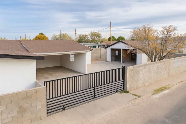 2121 W 4th St, Odessa, TX 79763