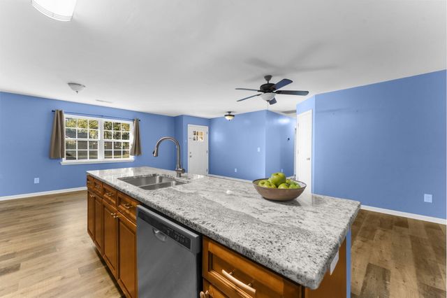 300 Logan Drive, Summerville, SC 29483