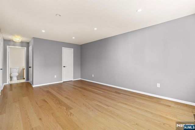 319 Gorge Road 6, Cliffside Park, NJ 07010