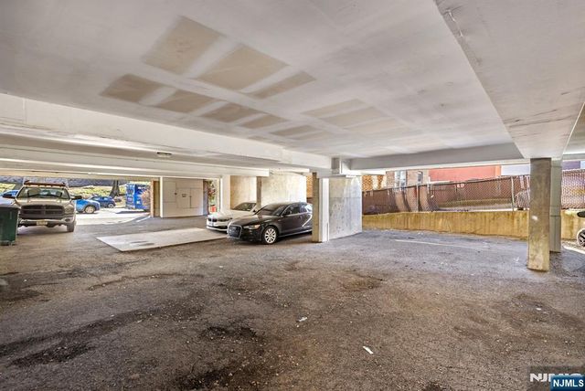 319 Gorge Road 6, Cliffside Park, NJ 07010