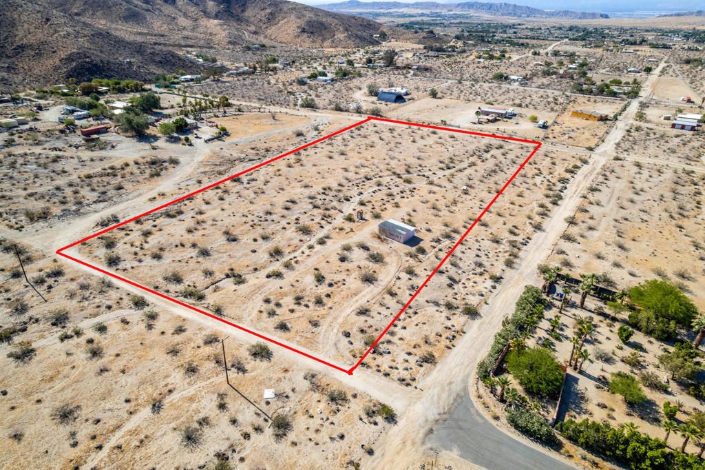Image 13 of property listing at 16600 Aqueduct Road, Sky Valley, CA 92241