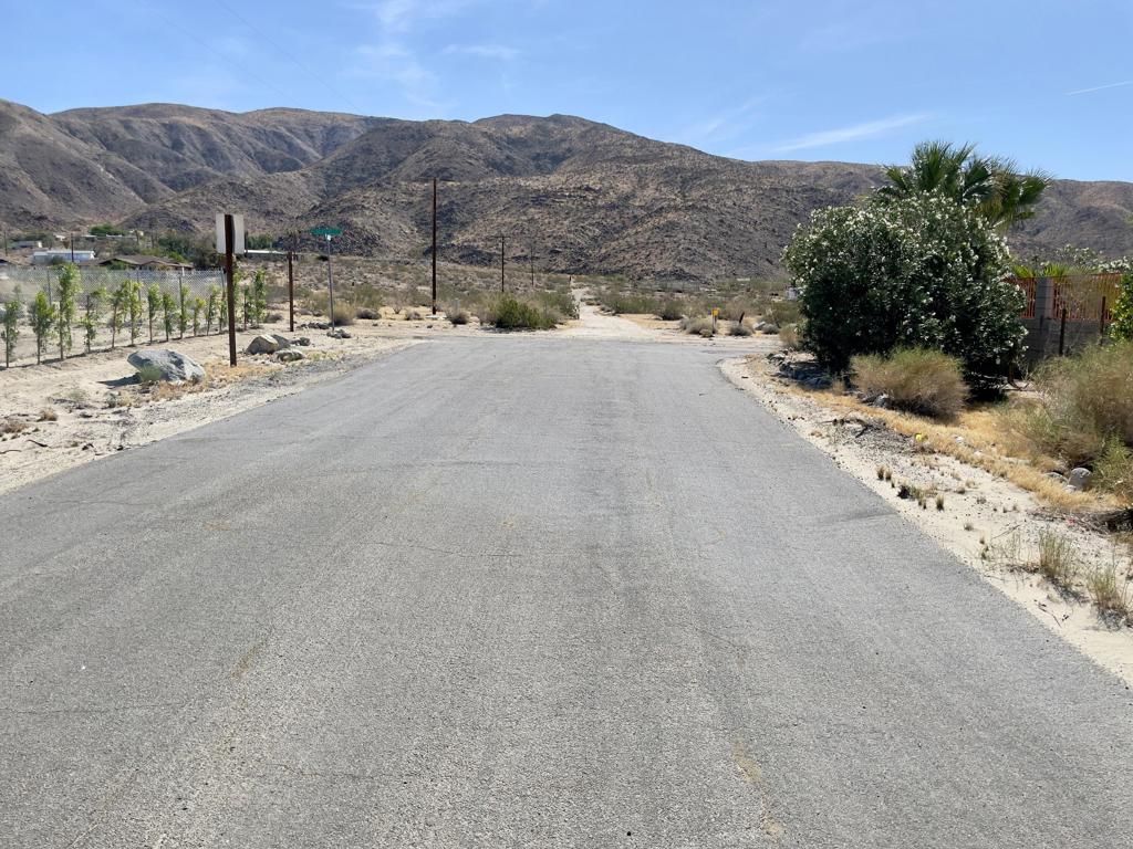 Image 20 of property listing at 16600 Aqueduct Road, Sky Valley, CA 92241