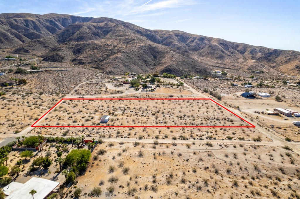 Image 3 of property listing at 16600 Aqueduct Road, Sky Valley, CA 92241
