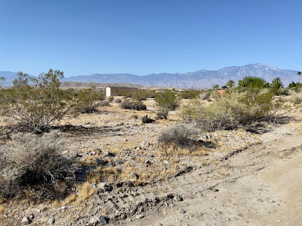 Image 4 of property listing at 16600 Aqueduct Road, Sky Valley, CA 92241