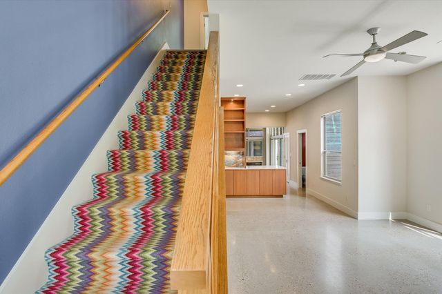 2822 Wooldridge DR B, Austin, TX 78703