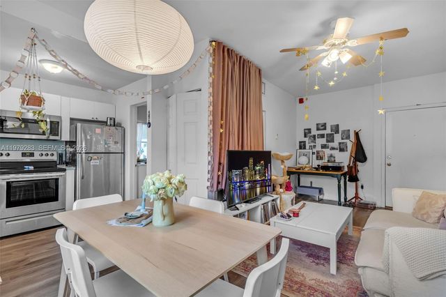 2615 Collins Ave 21, Miami Beach, FL 33140