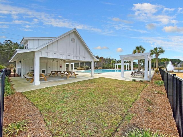 219 Daybreak Boulevard, Summerville, SC 29486