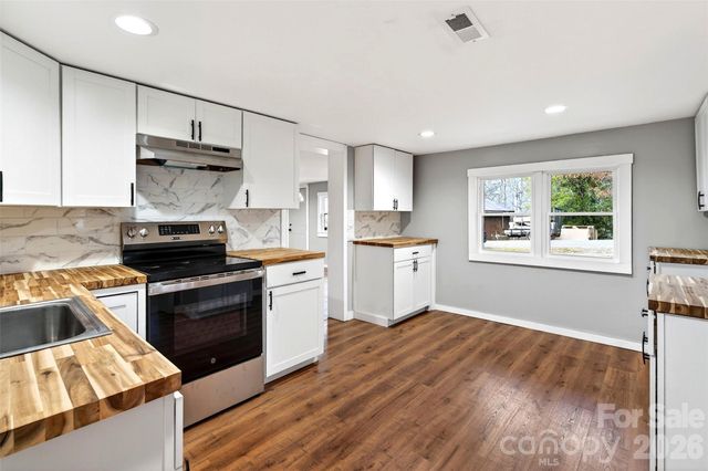 90 Ebenezer Road, Old Fort, NC 28762