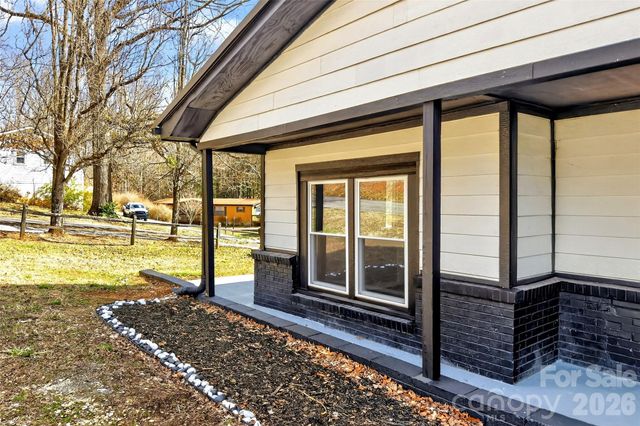 90 Ebenezer Road, Old Fort, NC 28762