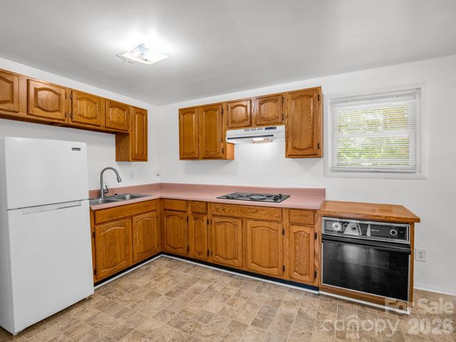 617 Harris Henrietta Road, Forest City, NC 28043
