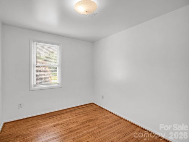 617 Harris Henrietta Road, Forest City, NC 28043