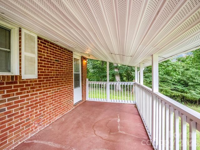 617 Harris Henrietta Road, Forest City, NC 28043