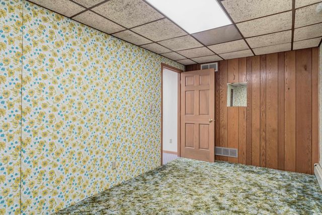 13810 Lafayette Center Road, Roanoke, IN 46783