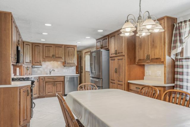13810 Lafayette Center Road, Roanoke, IN 46783