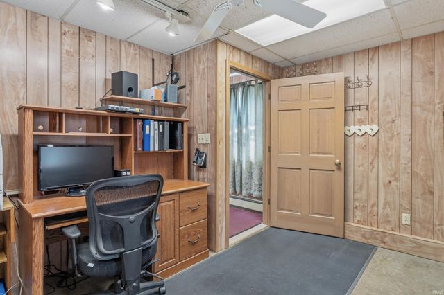 13810 Lafayette Center Road, Roanoke, IN 46783