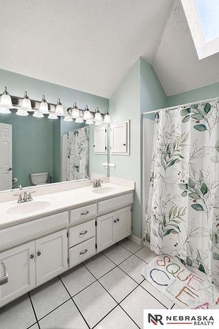 2924 Blackhawk Circle, Bellevue, NE 68123