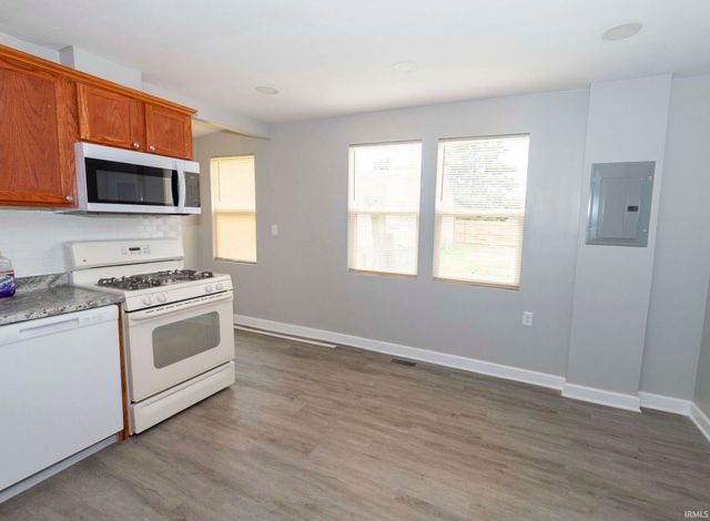 415 Harris Street, South Bend, IN 46619