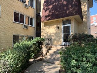 677 S RIVER Road 2A, Des Plaines, IL 60016