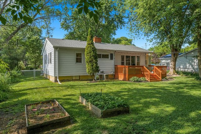 4606 Willow Lane, Mchenry, IL 60050