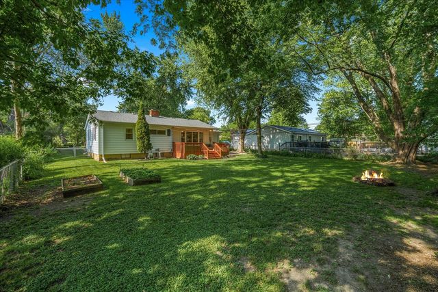 4606 Willow Lane, Mchenry, IL 60050
