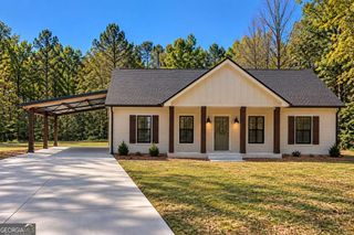 145 Walraven Place, Dallas, GA 30132