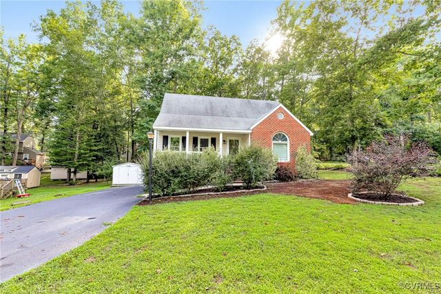 7100 Deer Thicket Dr, Midlothian, VA 23112
