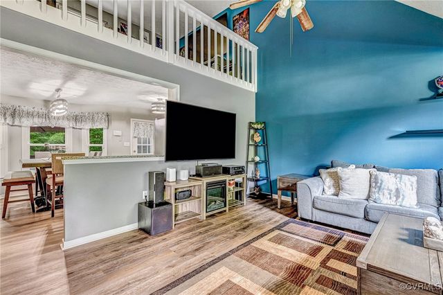 7100 Deer Thicket Dr, Midlothian, VA 23112