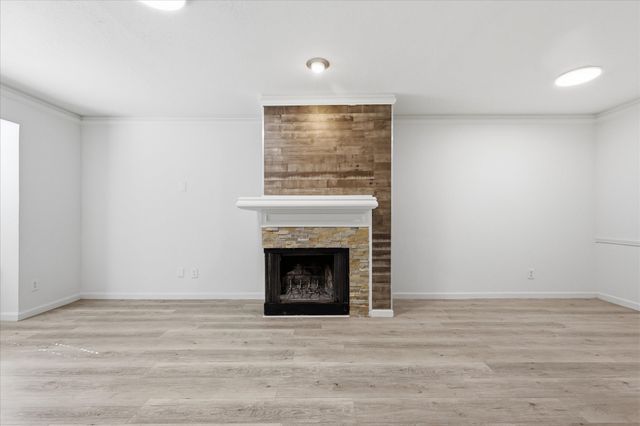 8750 Park Lane 11, Dallas, TX 75231