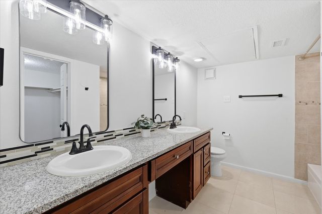 8750 Park Lane 11, Dallas, TX 75231