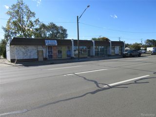 15300 E 8 Mile Road, Detroit, MI 48235