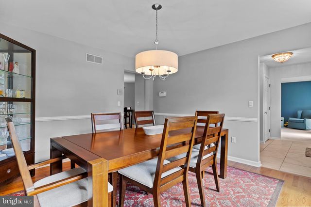 3812 LEYLAND DR, Mechanicsburg, PA 17050
