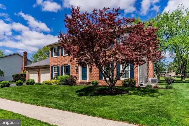 3812 LEYLAND DR, Mechanicsburg, PA 17050