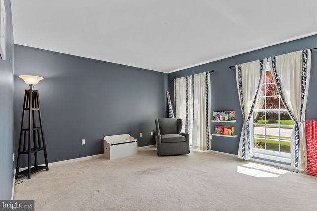 3812 LEYLAND DR, Mechanicsburg, PA 17050