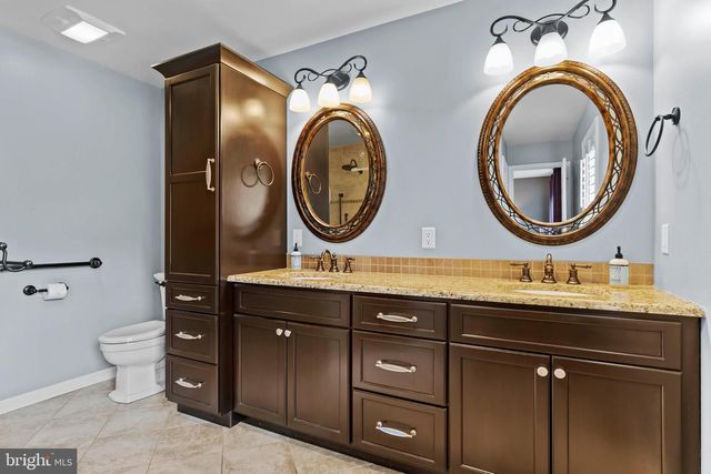 3812 LEYLAND DR, Mechanicsburg, PA 17050